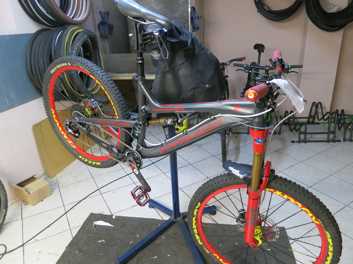 Revisione Rs Reverb e revisione cuscientti carro- Dottorbike.it Rozzano Milano
